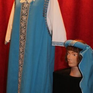 NOBLE DAME AZELIE
