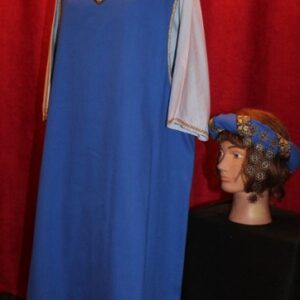 DAME AZUREE DE BELLEGARDE