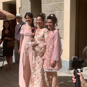 2023 Tenues de cérémonies et robe de mariée, création originale Christelle Bourassier 2023 Tenues de cérémonies et robe de mariée, création originale Christelle Bourassier